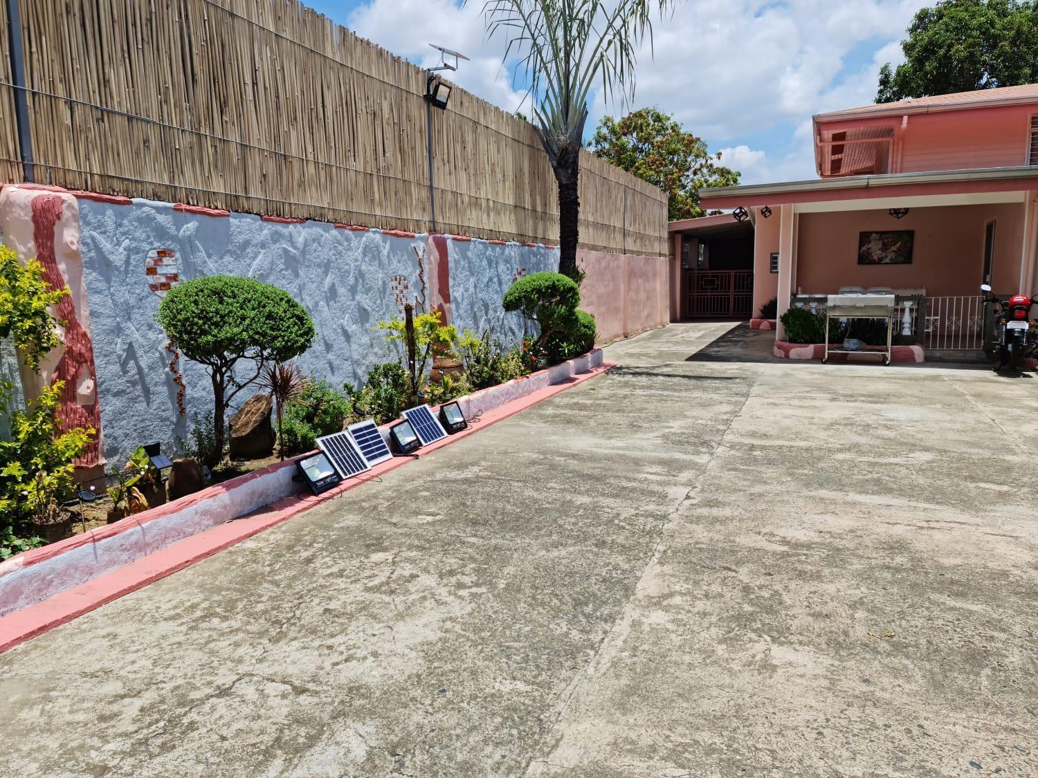150 Lucap Road Villa Аламинос Екстериор снимка